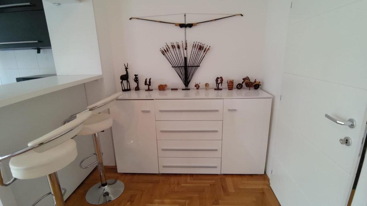 Poesia Apartment โนวีซาด ภายนอก รูปภาพ