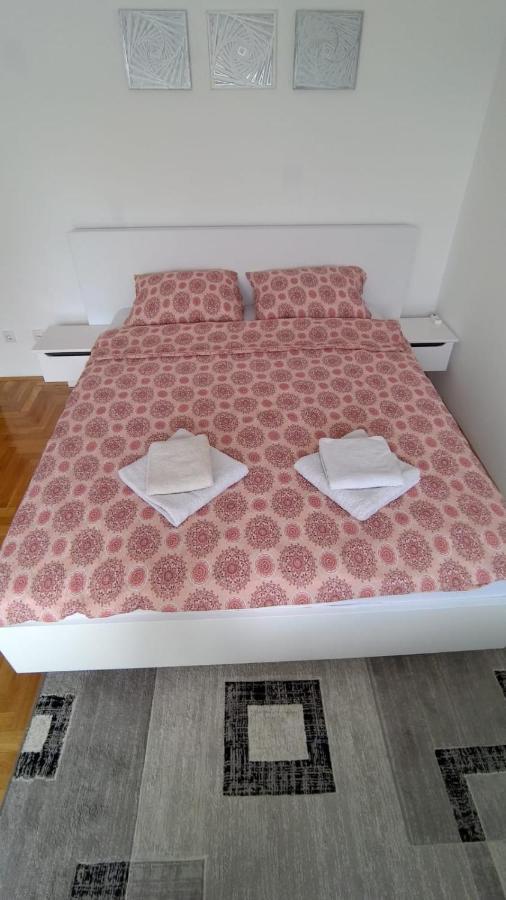 Poesia Apartment โนวีซาด ภายนอก รูปภาพ