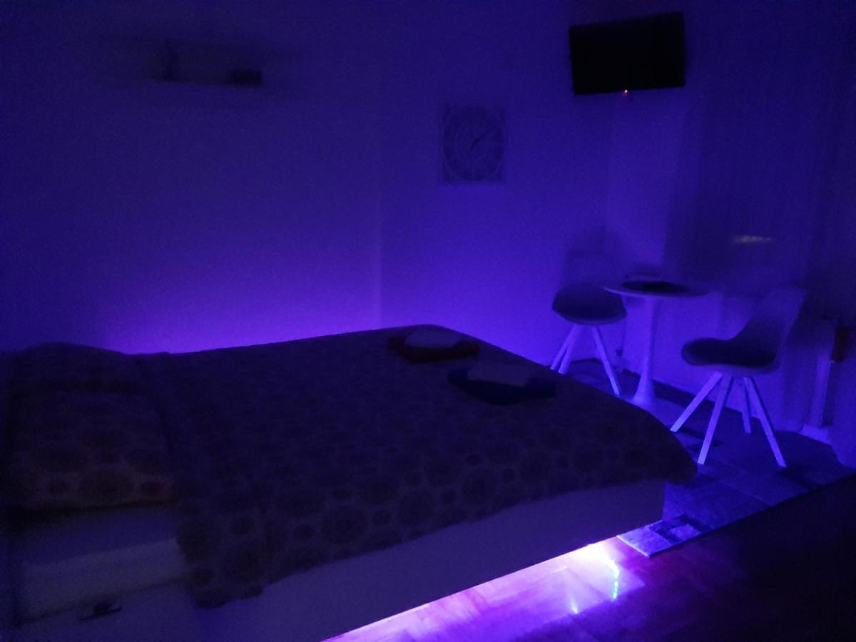 Poesia Apartment โนวีซาด ภายนอก รูปภาพ